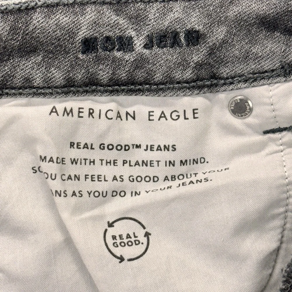 American Eagle Mom‎ Jeans Size 10 (30x28) Stretch Distressed Gray Regular NEW